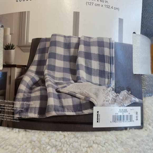 NWT! Sonoma Sherpa + Cotton Throw Blanket ~ 50” x 60” - Picture 2 of 5